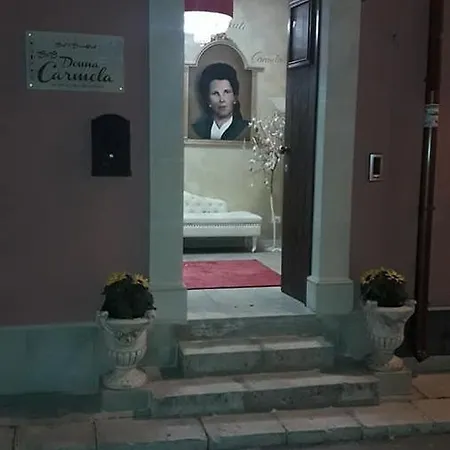 לינה וארוחת בוקר Da Donna Carmela *